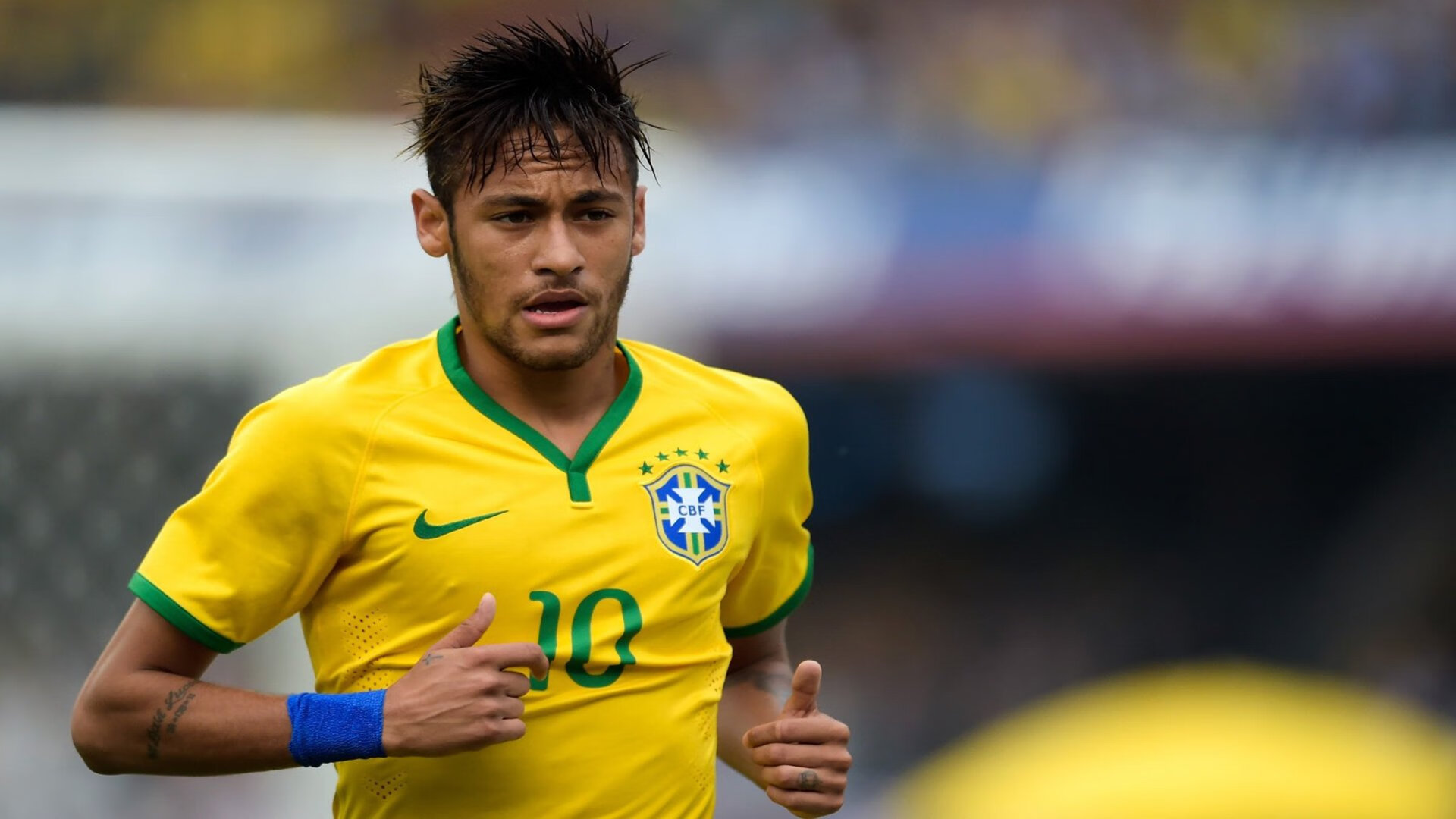 世界杯激情时刻：永不熄灭的足球梦想！，世界杯足球精彩集锦